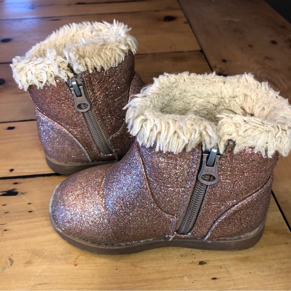 Girls Glitter Pink Shearling Cozy Winter Boots - Cat & Jack 7 toddler